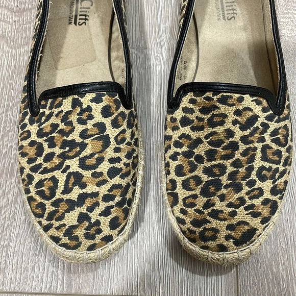 Cliffs by White Mountain Leopard Print Espadrille Flats 8M - Picture 5 of 12